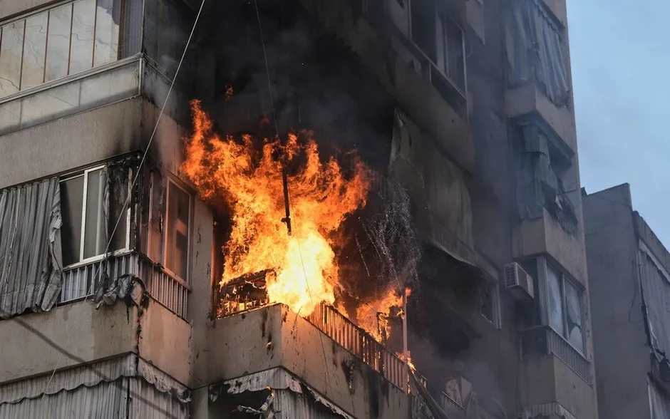 Israel không kích khắp Lebanon, Liên hợp quốc cảnh báo nguy cơ “kịch bản Gaza” tái diễn Israel không kích khắp Lebanon, Liên hợp quốc cảnh báo nguy cơ “kịch bản Gaza” tái diễn