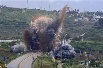 Israel không kích ngoại ô thủ đô Liban