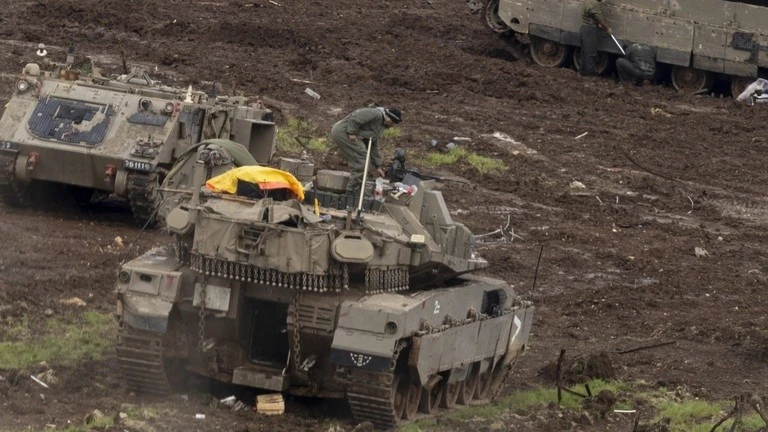Israel mở chiến dịch trên bộ, đưa lực lượng vào Li-băng Israel mở chiến dịch trên bộ, đưa lực lượng vào Li-băng