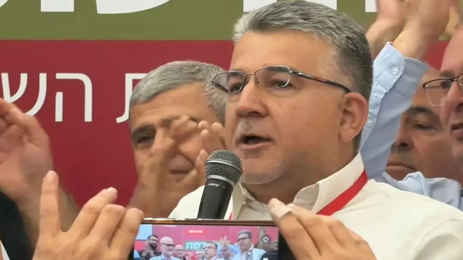 Israel: Ông Yousef Jabareen được bầu làm Chủ tịch Đảng cảnh tả Hadash Israel: Ông Yousef Jabareen được bầu làm Chủ tịch Đảng cảnh tả Hadash
