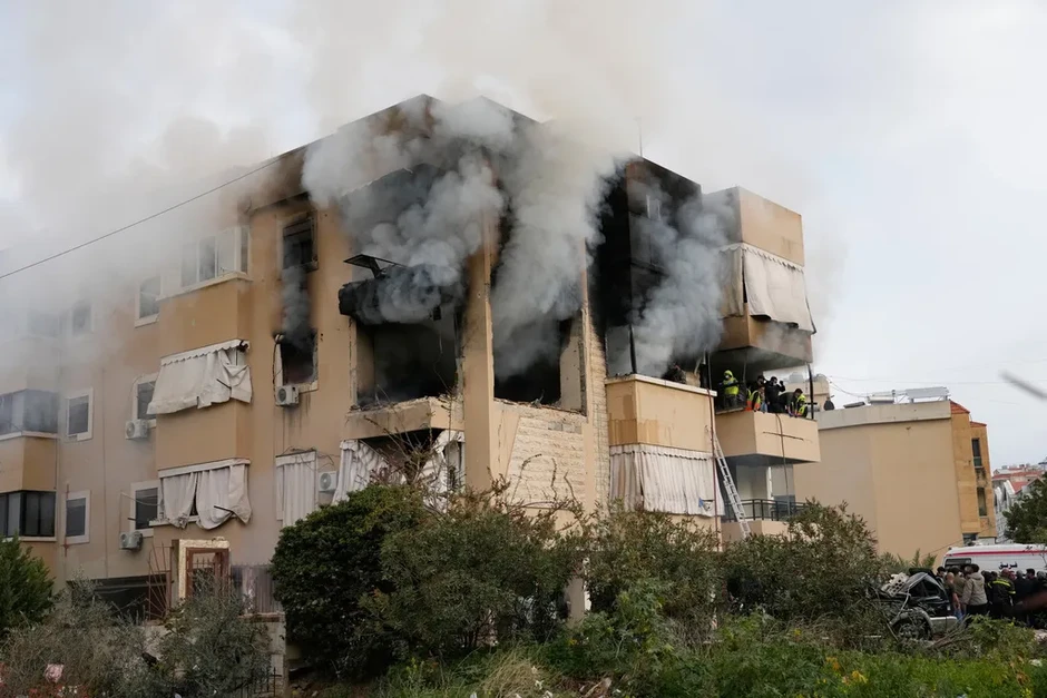 Israel tuyên bố xung đột với Iran bước vào giai đoạn “quyết định” Israel tuyên bố xung đột với Iran bước vào giai đoạn “quyết định”