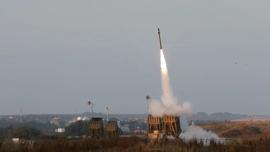 Israel xác nhận triển khai tổ hợp Iron Dome tới UAE trong xung đột với Iran Israel xác nhận triển khai tổ hợp Iron Dome tới UAE trong xung đột với Iran