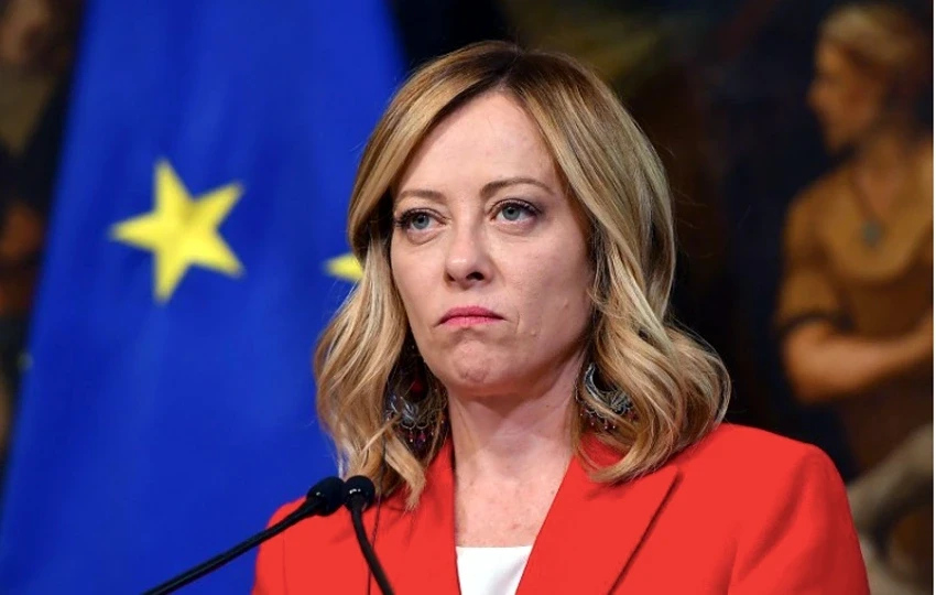 Italia đình chỉ hợp tác quốc phòng với Israel Italia đình chỉ hợp tác quốc phòng với Israel
