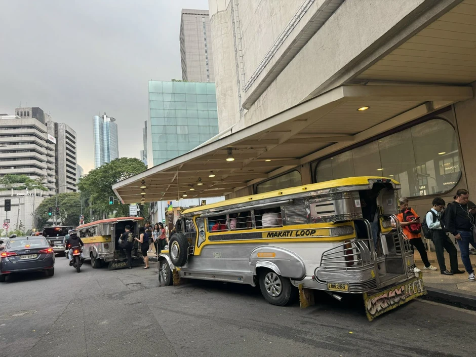 Jeepney - 'di sản sống' trên những con phố Manila Jeepney - 'di sản sống' trên những con phố Manila