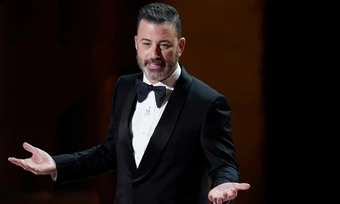 Jimmy Kimmel giải thích câu đùa 'góa chồng' về bà Melania