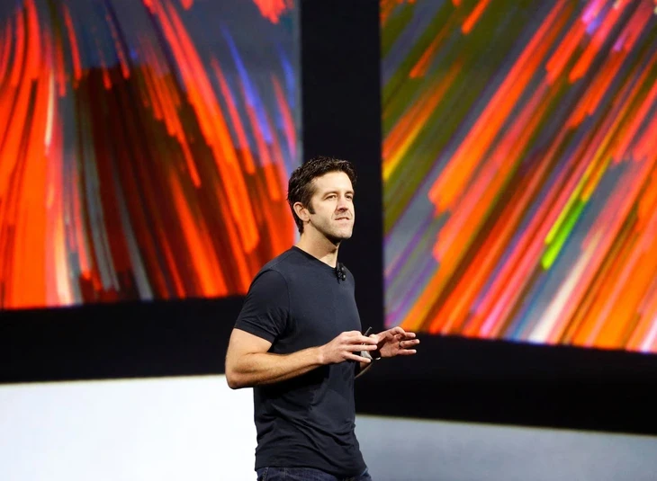 John Ternus, người kế nhiệm CEO Tim Cook tại Apple, là ai? John Ternus, người kế nhiệm CEO Tim Cook tại Apple, là ai?