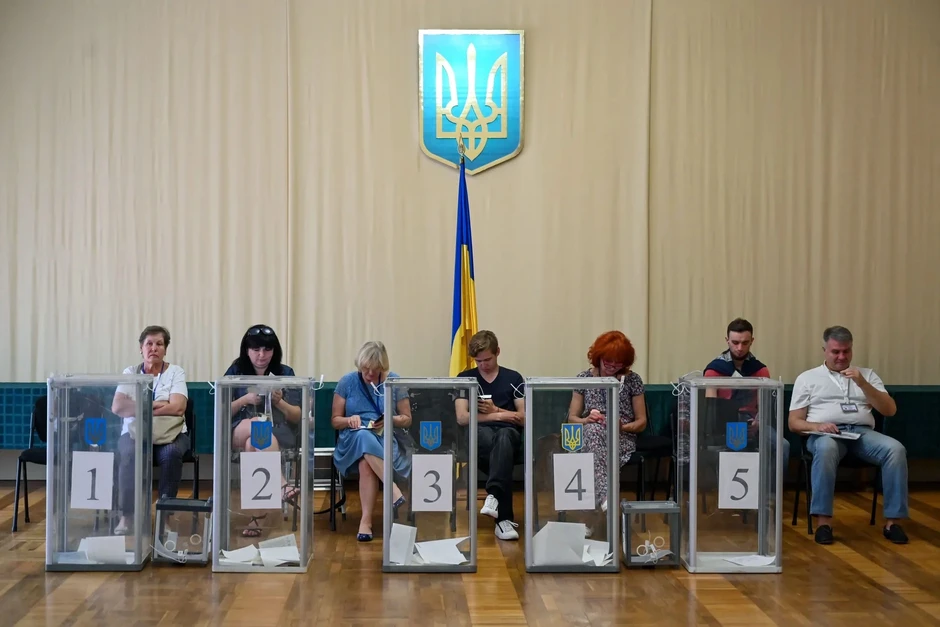 Kêu gọi bầu cử - nước cờ gây tranh cãi của cựu Bộ trưởng Quốc phòng Ukraine Kêu gọi bầu cử - nước cờ gây tranh cãi của cựu Bộ trưởng Quốc phòng Ukraine