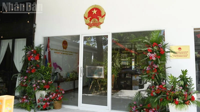 Khai trương Văn phòng Lãnh sự danh dự Việt Nam tại Phuket, Thái Lan Khai trương Văn phòng Lãnh sự danh dự Việt Nam tại Phuket, Thái Lan
