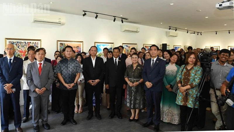 Khai trương Văn phòng Lãnh sự danh dự Việt Nam tại Phuket, Thái Lan Khai trương Văn phòng Lãnh sự danh dự Việt Nam tại Phuket, Thái Lan