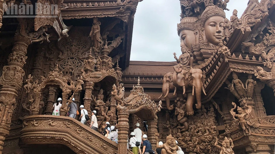 Khám phá vẻ đẹp Đền Chân Lý tại Pattaya, Thái Lan Khám phá vẻ đẹp Đền Chân Lý tại Pattaya, Thái Lan
