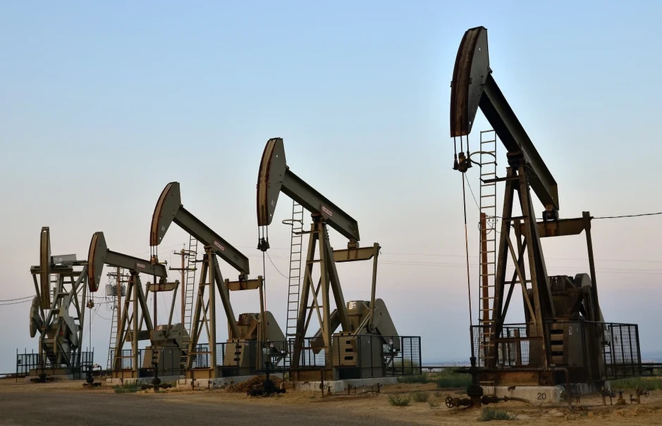 Khủng hoảng dầu mỏ ở eo biển Hormuz bước vào giai đoạn nguy hiểm Khủng hoảng dầu mỏ ở eo biển Hormuz bước vào giai đoạn nguy hiểm