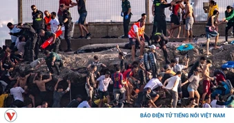 Khủng hoảng di cư Ceuta: Thủ tướng Tây Ban Nha tới hiện trường, châu Âu căng thẳng