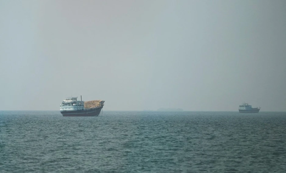 Kiểm soát Hormuz: Vì sao Mỹ chưa chọn phương án quân sự toàn diện? Kiểm soát Hormuz: Vì sao Mỹ chưa chọn phương án quân sự toàn diện?