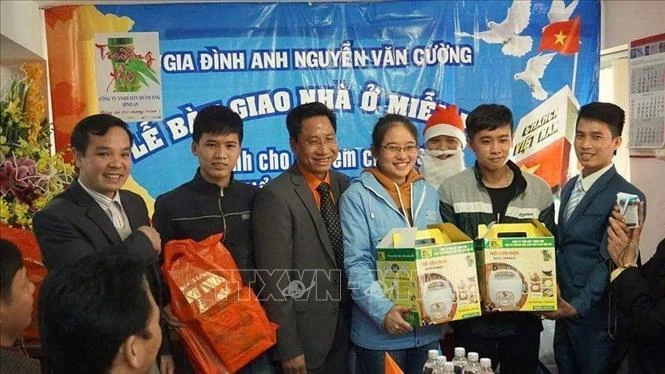 Kiều bào tại Đức hơn 10 năm dành nhà miễn phí cho con em chiến sĩ Trường Sa Kiều bào tại Đức hơn 10 năm dành nhà miễn phí cho con em chiến sĩ Trường Sa
