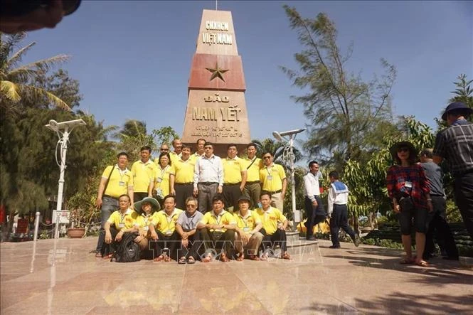 Kiều bào tại Đức hơn 10 năm dành nhà miễn phí cho con em chiến sĩ Trường Sa Kiều bào tại Đức hơn 10 năm dành nhà miễn phí cho con em chiến sĩ Trường Sa