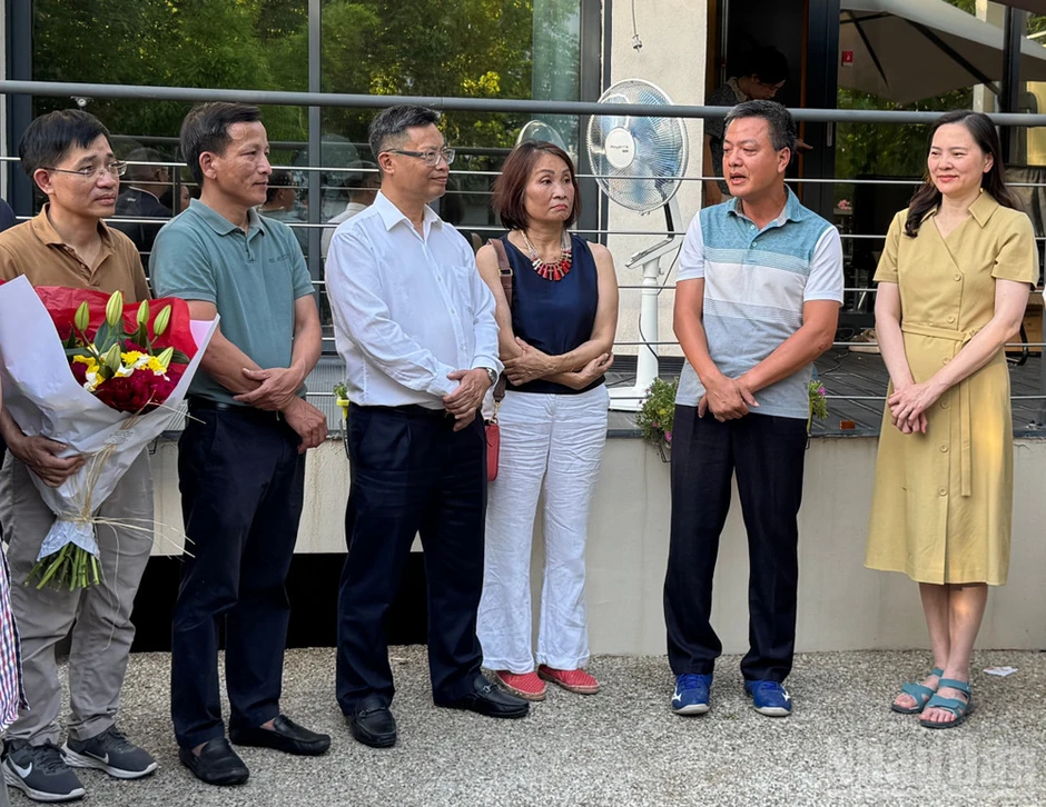 Kỷ niệm 101 năm Ngày Báo chí Cách mạng Việt Nam tại Pháp Kỷ niệm 101 năm Ngày Báo chí Cách mạng Việt Nam tại Pháp