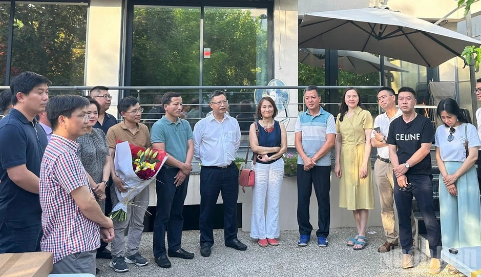 Kỷ niệm 101 năm Ngày Báo chí Cách mạng Việt Nam tại Pháp Kỷ niệm 101 năm Ngày Báo chí Cách mạng Việt Nam tại Pháp