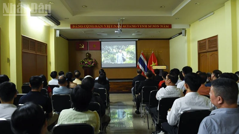 Kỷ niệm 136 năm Ngày sinh Chủ tịch Hồ Chí Minh tại Bangkok, Thái Lan Kỷ niệm 136 năm Ngày sinh Chủ tịch Hồ Chí Minh tại Bangkok, Thái Lan
