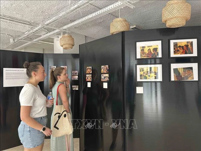 Kỷ niệm 50 năm Hội Thanh niên Việt Nam tại Pháp: Gìn giữ bản sắc, kết nối các thế hệ Kỷ niệm 50 năm Hội Thanh niên Việt Nam tại Pháp: Gìn giữ bản sắc, kết nối các thế hệ
