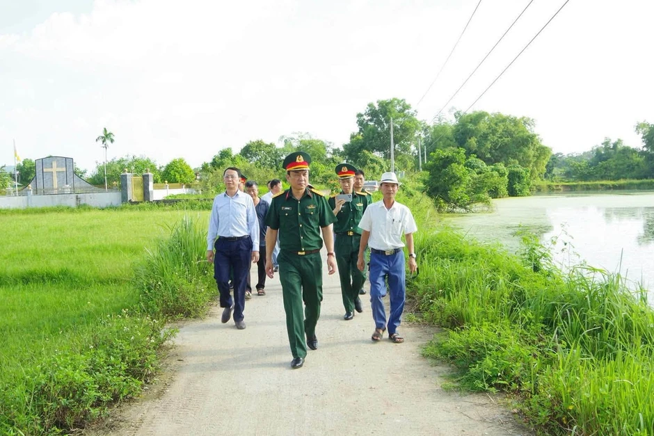 Lần tìm nơi an táng 64 liệt sĩ pháo cao xạ hy sinh trong trận bom năm 1966 Lần tìm nơi an táng 64 liệt sĩ pháo cao xạ hy sinh trong trận bom năm 1966