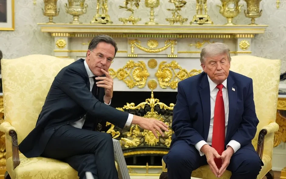 Lãnh đạo NATO gặp Tổng thống Trump nhằm nỗ lực xoa dịu căng thẳng Lãnh đạo NATO gặp Tổng thống Trump nhằm nỗ lực xoa dịu căng thẳng