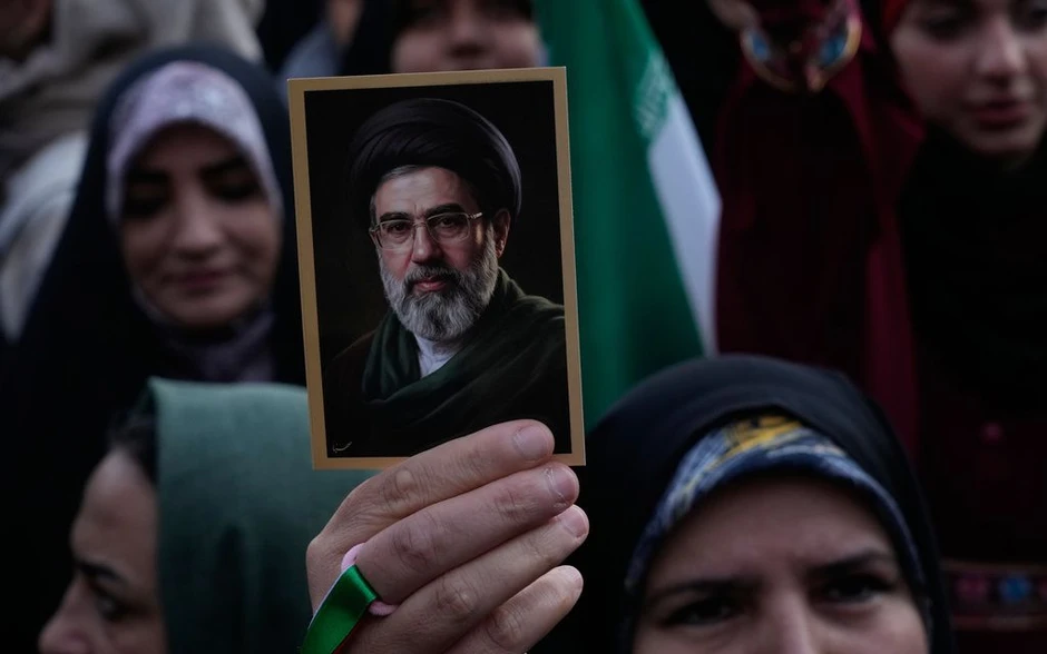 Lãnh tụ Iran chỉ thị sẵn sàng đáp trả Mỹ và Israel trong tình hình căng thẳng Lãnh tụ Iran chỉ thị sẵn sàng đáp trả Mỹ và Israel trong tình hình căng thẳng