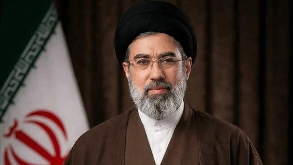 Lãnh tụ Tối cao Iran tuyên bố “chương mới” đang hình thành ở eo biển Hormuz Lãnh tụ Tối cao Iran tuyên bố “chương mới” đang hình thành ở eo biển Hormuz