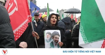 Lãnh tụ tối cao Iran tuyên bố phải tước đoạt an ninh của các đối thủ