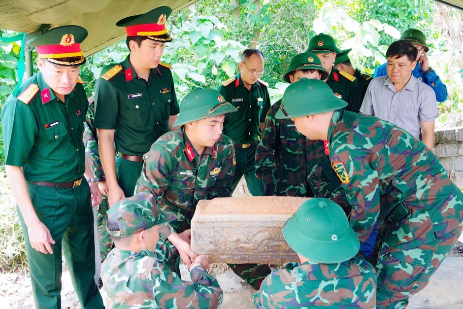 Lào Cai cất bốc được nhiều mộ liệt sĩ để xác định danh tính, bàn giao cho gia đình, dòng họ Lào Cai cất bốc được nhiều mộ liệt sĩ để xác định danh tính, bàn giao cho gia đình, dòng họ