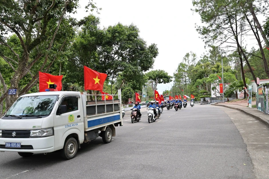 Lấy mẫu ADN tìm lại danh tính 8 liệt sĩ ở Ngã ba Đồng Lộc Lấy mẫu ADN tìm lại danh tính 8 liệt sĩ ở Ngã ba Đồng Lộc