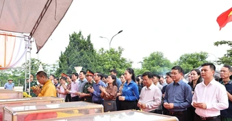 Lấy mẫu ADN tìm lại danh tính 8 liệt sĩ ở Ngã ba Đồng Lộc