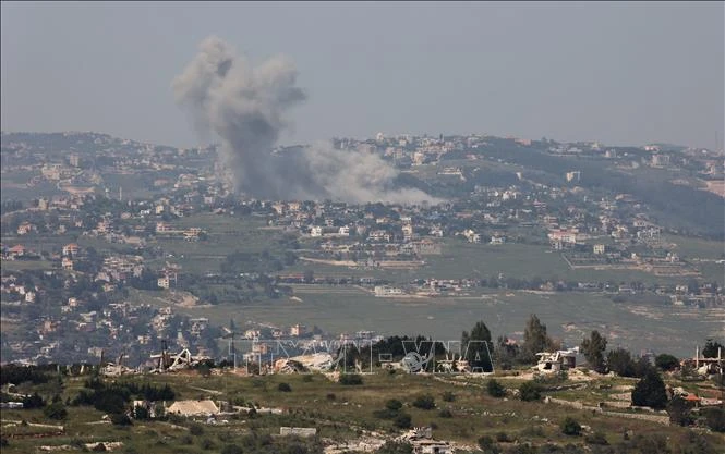 Lệnh ngừng bắn mong manh giữa Israel và Hezbollah Lệnh ngừng bắn mong manh giữa Israel và Hezbollah