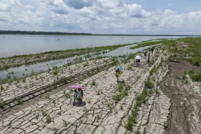 Liên hợp quốc kêu gọi sẵn sàng đối phó nắng nóng cực đoan do El Nino Liên hợp quốc kêu gọi sẵn sàng đối phó nắng nóng cực đoan do El Nino