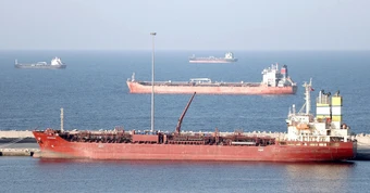 Liên minh 40 nước có mở được Hormuz?