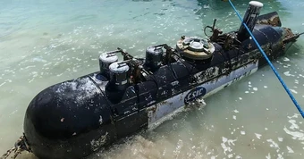 Liên tiếp phát hiện 3 'vật thể lạ giống tên lửa' ngoài khơi Indonesia