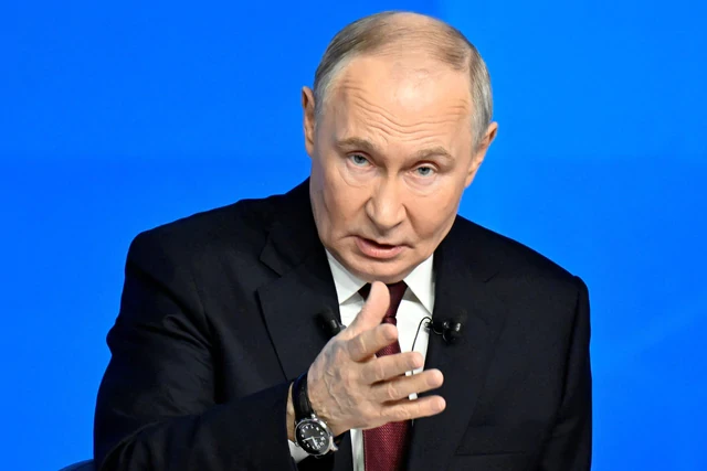 Lửa bao trùm Epicentr, Nga trả đũa dữ dội nhất – Ông Putin phát lệnh, Mỹ cùng 40 nước bất ngờ có động thái Lửa bao trùm Epicentr, Nga trả đũa dữ dội nhất – Ông Putin phát lệnh, Mỹ cùng 40 nước bất ngờ có động thái