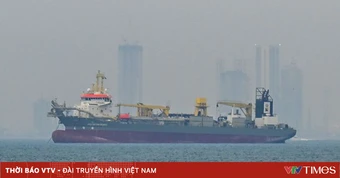 Lượng tàu qua eo biển Hormuz chịu tác động từ xung đột