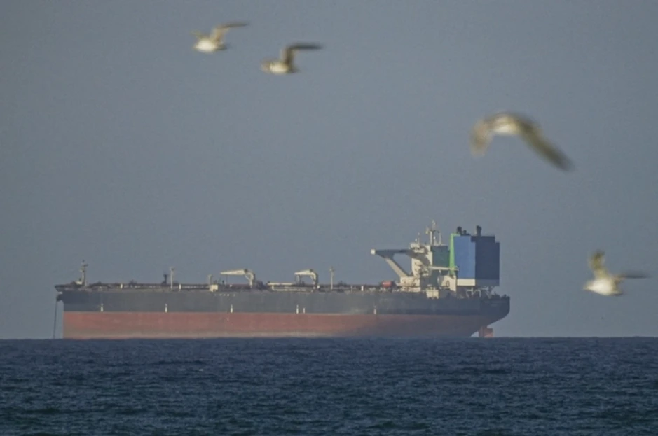 Lượt tàu qua Hormuz tăng mạnh sau khi Mỹ - Iran ký thỏa thuận