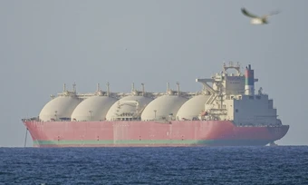 Lưu thông qua eo biển Hormuz 'đình trệ' sau lệnh phong tỏa của Mỹ