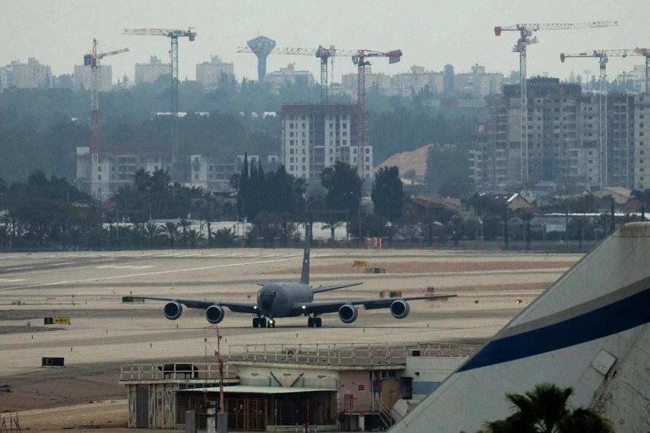 Lý do Mỹ ồ ạt rút máy bay tiếp nhiên liệu khỏi sân bay Israel Lý do Mỹ ồ ạt rút máy bay tiếp nhiên liệu khỏi sân bay Israel