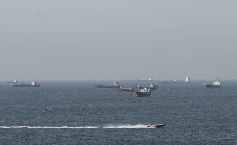 Mỹ buộc 27 tàu quay đầu kể từ khi phong tỏa eo biển Hormuz