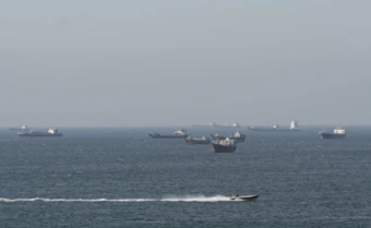 Mỹ buộc 27 tàu quay đầu kể từ khi phong tỏa eo biển Hormuz