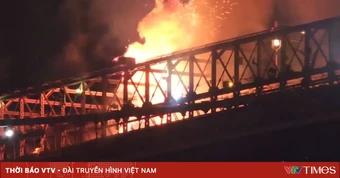 Mỹ: Cháy trên cầu Brooklyn giữa màn bắn pháo hoa