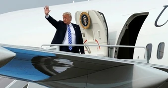 Mỹ đã phát hiện mối đe dọa tên lửa nhắm vào chuyên cơ chở Tổng thống Trump