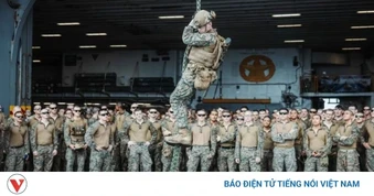 Mỹ điều động tàu đổ bộ và 2.500 lính thủy đánh bộ tới Trung Đông