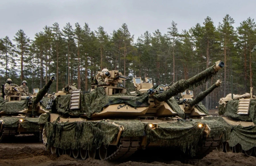 Mỹ điều xe tăng mạnh nhất trở lại Baltic Mỹ điều xe tăng mạnh nhất trở lại Baltic