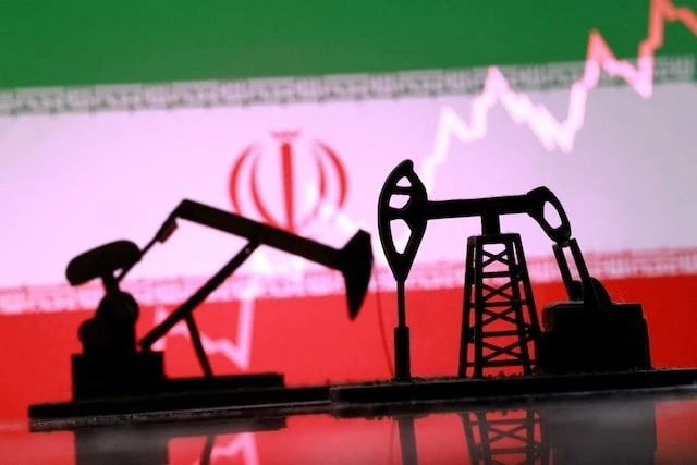 Mỹ dỡ bỏ lệnh trừng phạt với 140 triệu thùng dầu Iran