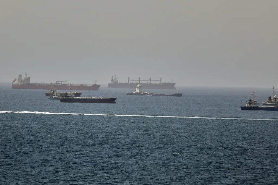 Mỹ dỡ bỏ phong tỏa hải quân tại eo biển Hormuz