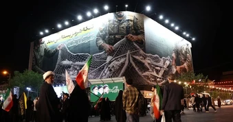 Mỹ - Iran Căng thẳng tại Vùng Vịnh , nguy cơ xung đột leo thang Năm 2026