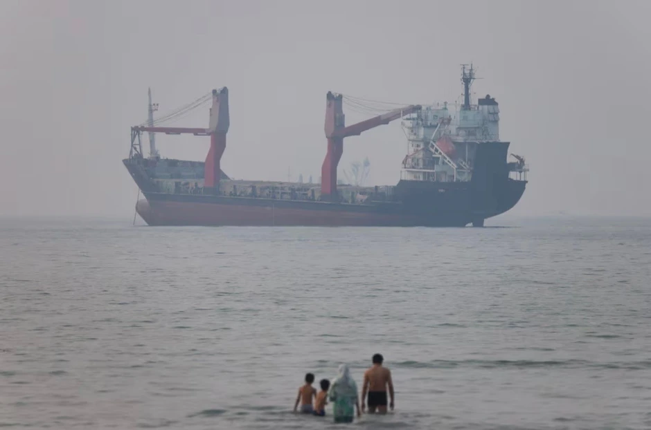 Mỹ - Iran kết thúc đàm phán gián tiếp, số phận eo biển Hormuz vẫn lơ lửng